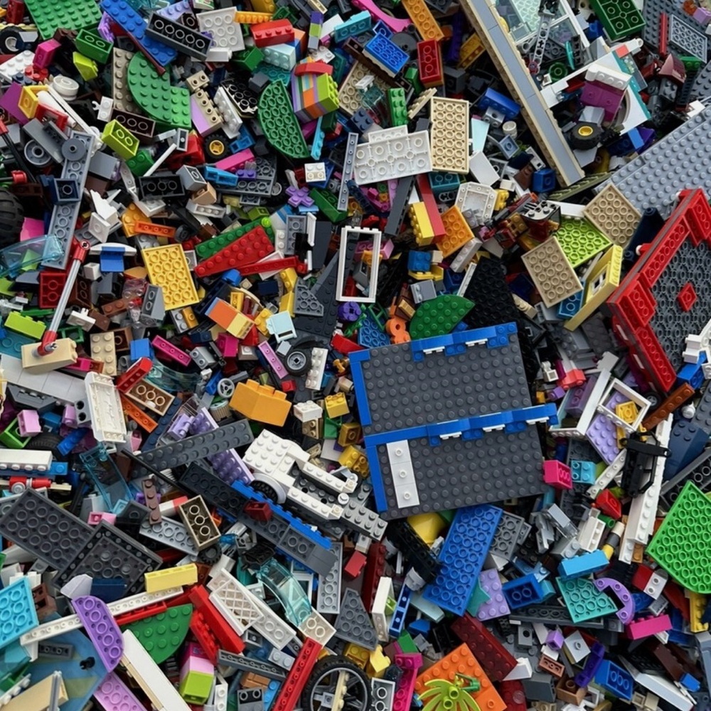 Lego 4 Lbs of random mixed Bulk Legos Gift - Picture 3 of 5